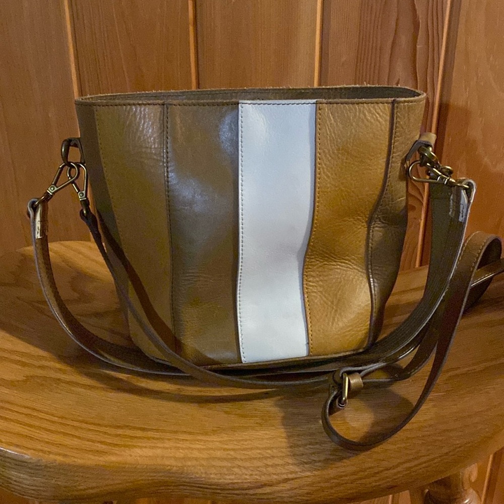Madewell Eaton Leather Bucket Bag Crossbody Strap Brown Ivory Stripe Retro 70's